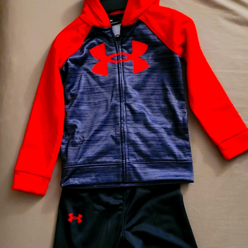 UNDER ARMOUR